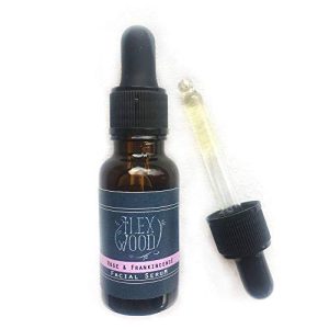 Youthful Radiance: Natural Anti-Aging Ingredients for Timeless Skin
