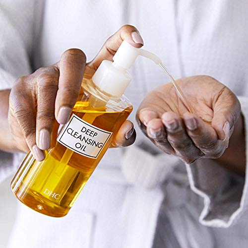 Arden Ceramide Replenishing Cleansing Oil: Effective makeup remover. - Image 4