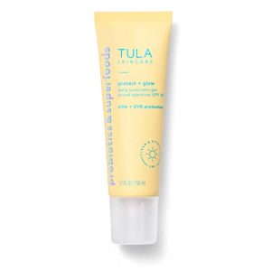 Clinique Face Sunscreen: Protects skin with SPF.