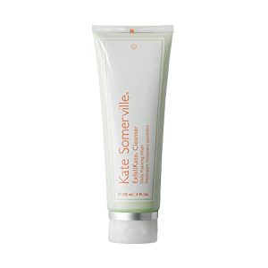 Argan oil cleanses and nourishes the face.