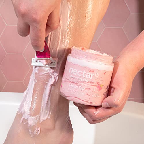 Refreshing Fruity Body Wash for a Clean and Invigorated Skin Experience - Image 3