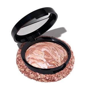 Arden Bronzer & Highlighter: Dual-purpose makeup for a radiant glow.