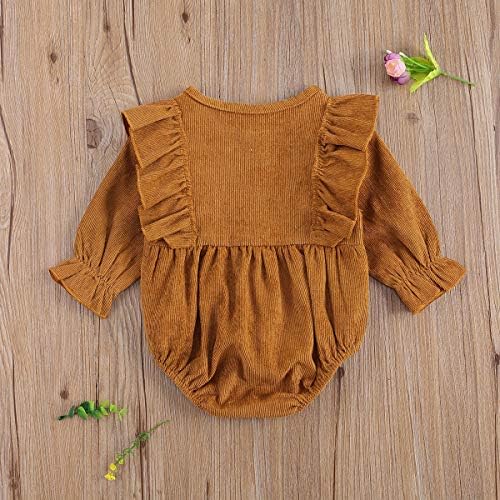 Cream baby jumpsuit for little ones. - Image 4