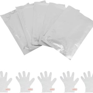 Hand treatment to reduce wrinkles and signs of aging.