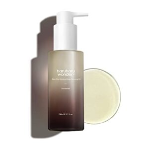 Argan oil cleanses skin effectively and naturally.