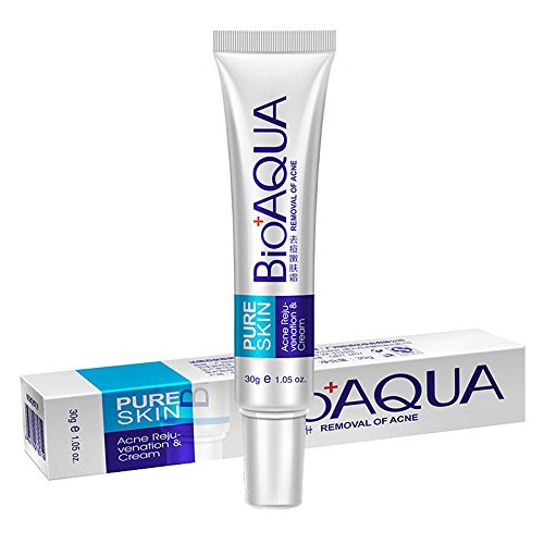 Whitening shower gel for blemish care.