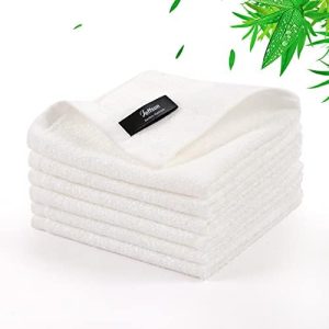 Bamboo Body Wash: Cleanses and Nourishes Skin.
