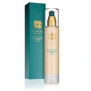 ?Frizz-fighting Coconut Oil Serum?