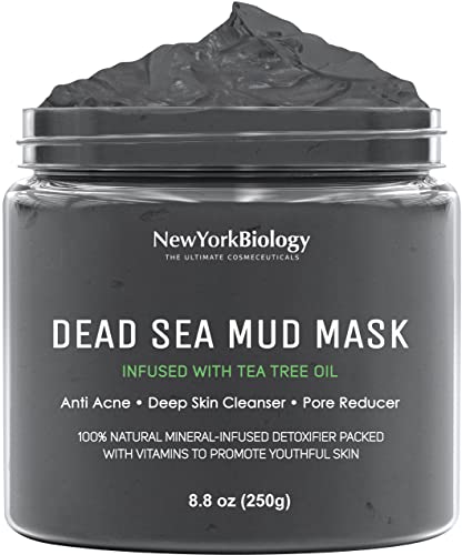 Nighttime exfoliating scrub for smooth, soft skin.