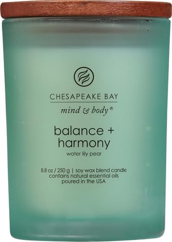 Chesapeake Bay Harmony Water Lily Pear Candle 50-Hour Burn Soy Wax Blend - Image 2