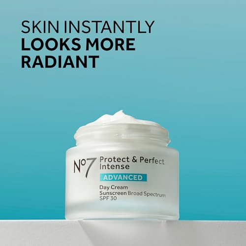 No7 Protect & Perfect Intense Day Cream SPF 30 - Anti-Aging Moisturizer (50ml) - Image 2