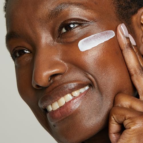 No7 Protect & Perfect Intense Day Cream SPF 30 - Anti-Aging Moisturizer (50ml) - Image 3