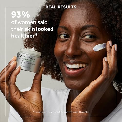 No7 Future Renew SPF 25 Anti-Aging Day Cream 0.5oz - Image 3