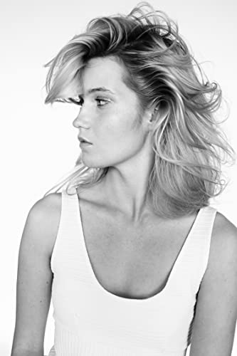 R+Co Dallas Thickening Hair Spray - Image 2