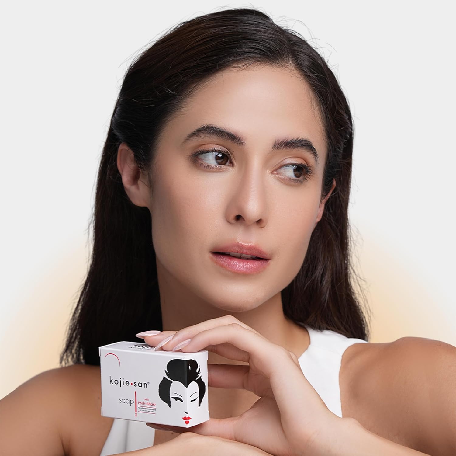 Kojie San Original Kojic Acid Soap that Reduces Dark Spots, Hyperpigmentation, & Scars with Exfoliating Soap Net Included – 135g x 6 Bars - Image 8