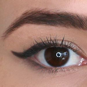 hooded eye makeup, eyeliner brush, simple eye makeup, hooded eyes, fox eye, eyeshadow makeup