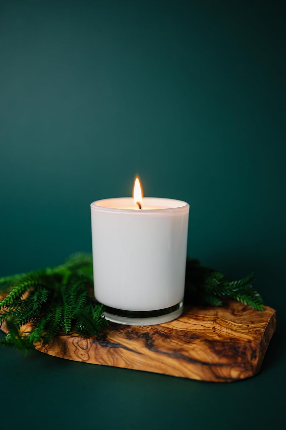 Luxury Gin Scented Candle 12oz, 84 Hour Burn Time, Premium Gift Box - Image 2