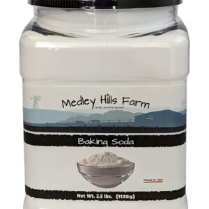Baking Soda By Medley Hills Farm 2.5 Lbs. in Reusable Container - Gluten-Free All Purpose Baking Soda for Cooking, Baking & Cleaning - Made in USA