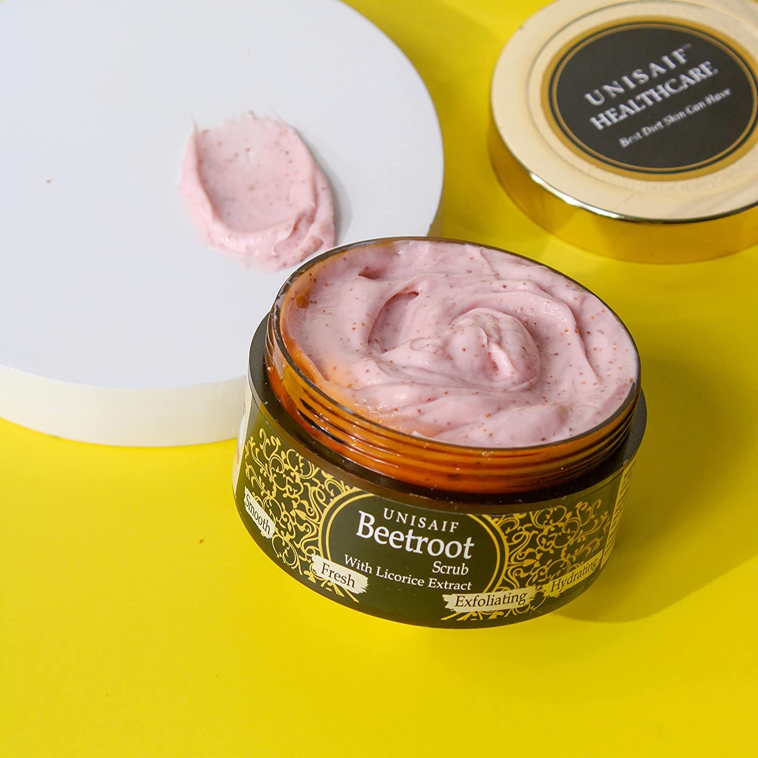 Betroot Glow Hydration Face Scrub with Licorice Extract 50g - Image 4