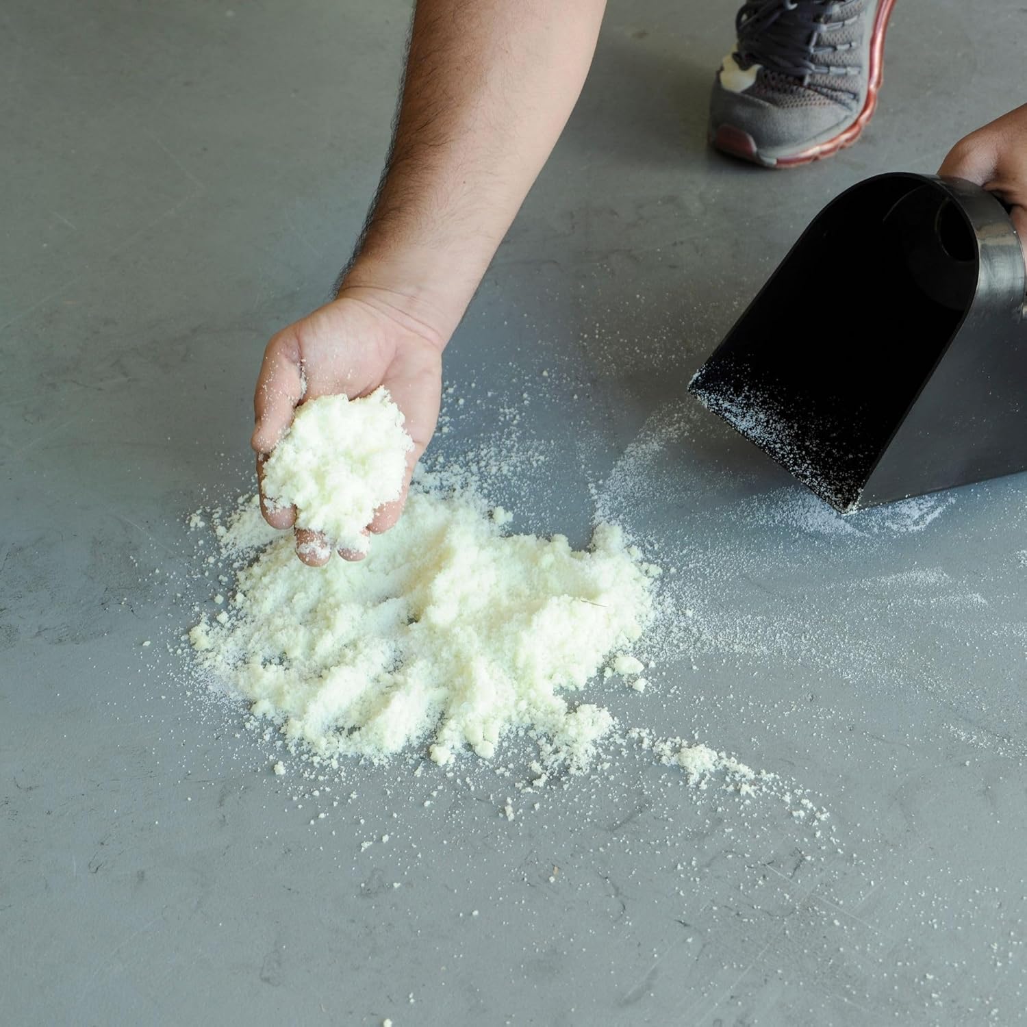 Absorb Plus Spill Absorbent Powder 1.5lbs for Easy Clean Up of Water-Based Chemicals - Image 5