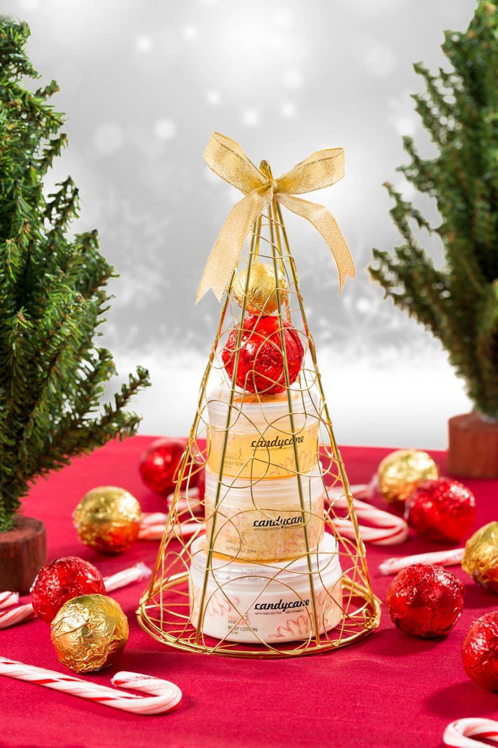 Spa Bath & Body Gift Set C&y Cane Peppermint Fragrance Gold Tree Display Includes 2 Bath Bombs, Body Lotion, Shower Gel, Bath Salt