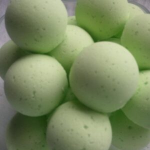 SpaPure CUCUMBER MELON Bath Bomb - 14 Bath Fizzies with Shea Butter, Ultra Moisturizing (12 Oz) ...Great for Dry Skin (Cucumber Melon FBA)