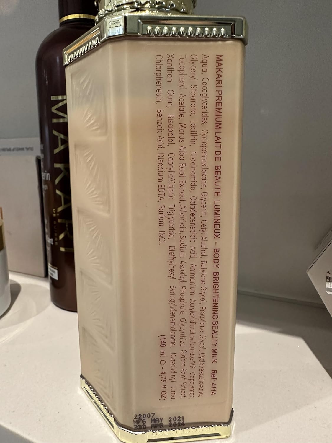 Makari Premium+ Body Brightening Beauty Milk (4.57 fl oz) | Anti-Aging Body Lotion | Softens and Smoothens Skin | Helps Diminish Discolorations and Dark Marks | Enhances Luminosity and Vibrance - Image 9