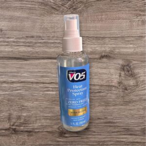 VO5 Heat Protectant Spray with Zero Frizz Technology, Biotin, 5 Fl Oz