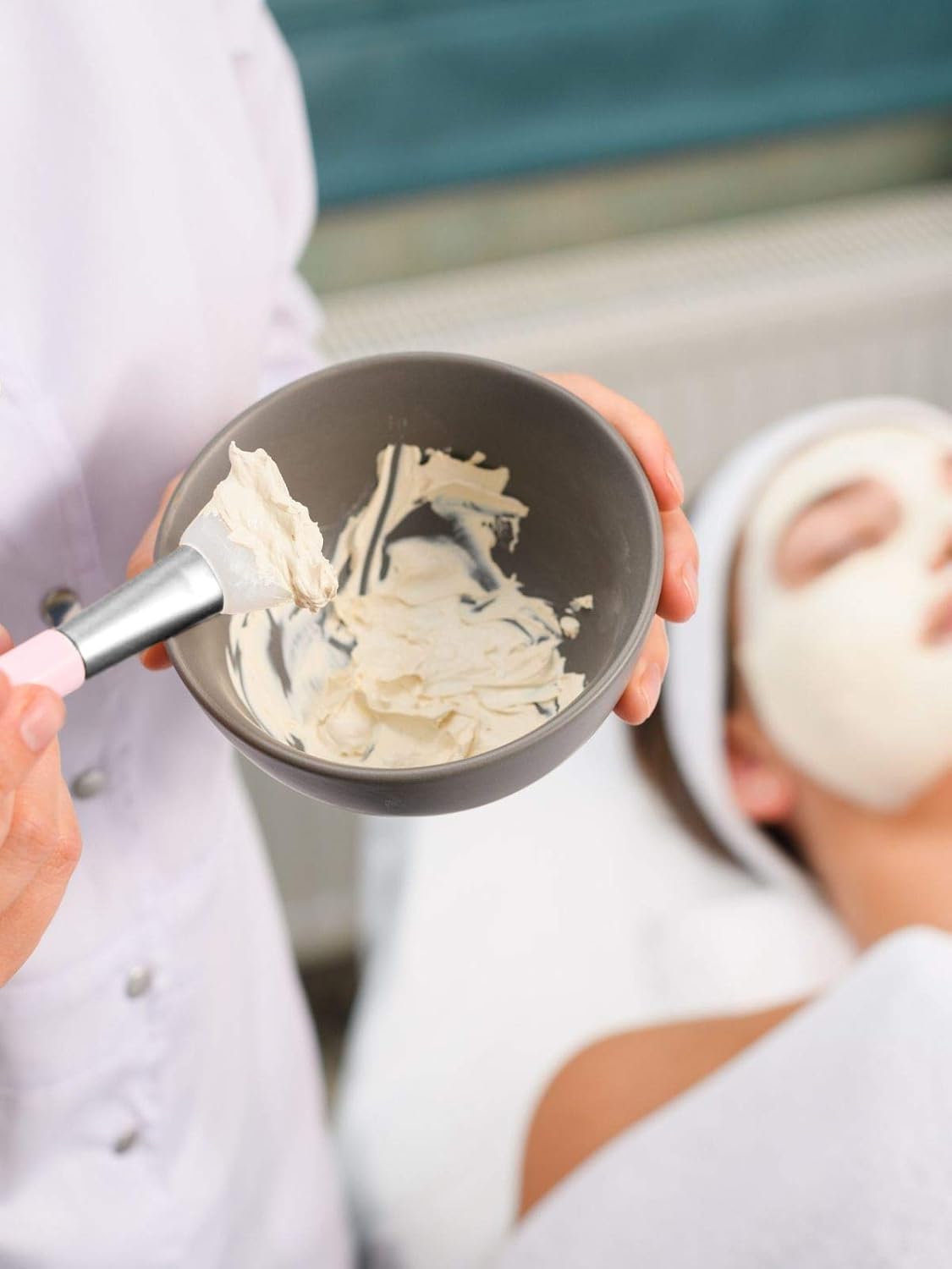 Grey Clay Face Mask Mixing Bowl Set with Bamboo Lid, Spoon, and Dual-Sided Brush for DIY Skincare - Image 8
