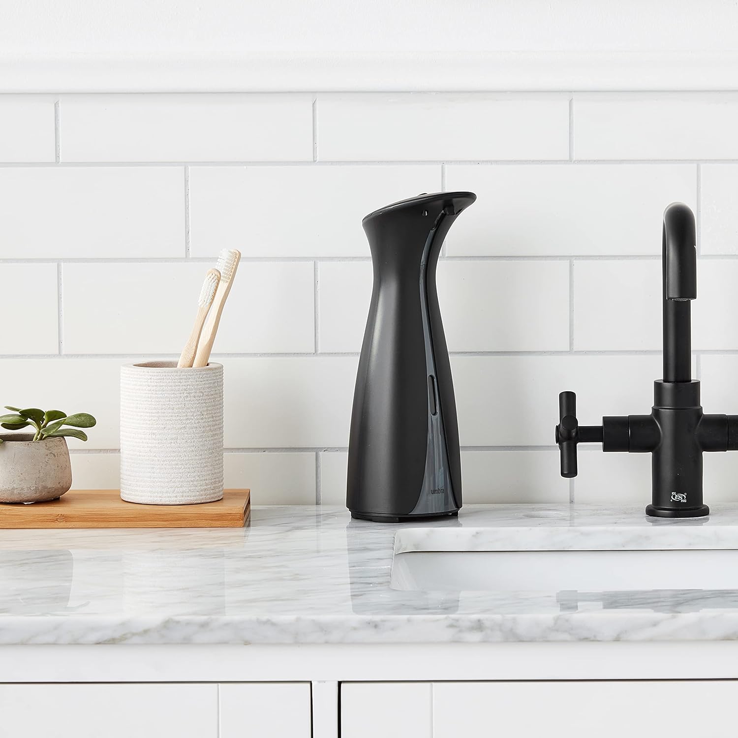 Umbra Otto 8.5 oz Black Touchless Soap Dispenser for Kitchen and Bathroom - Image 2