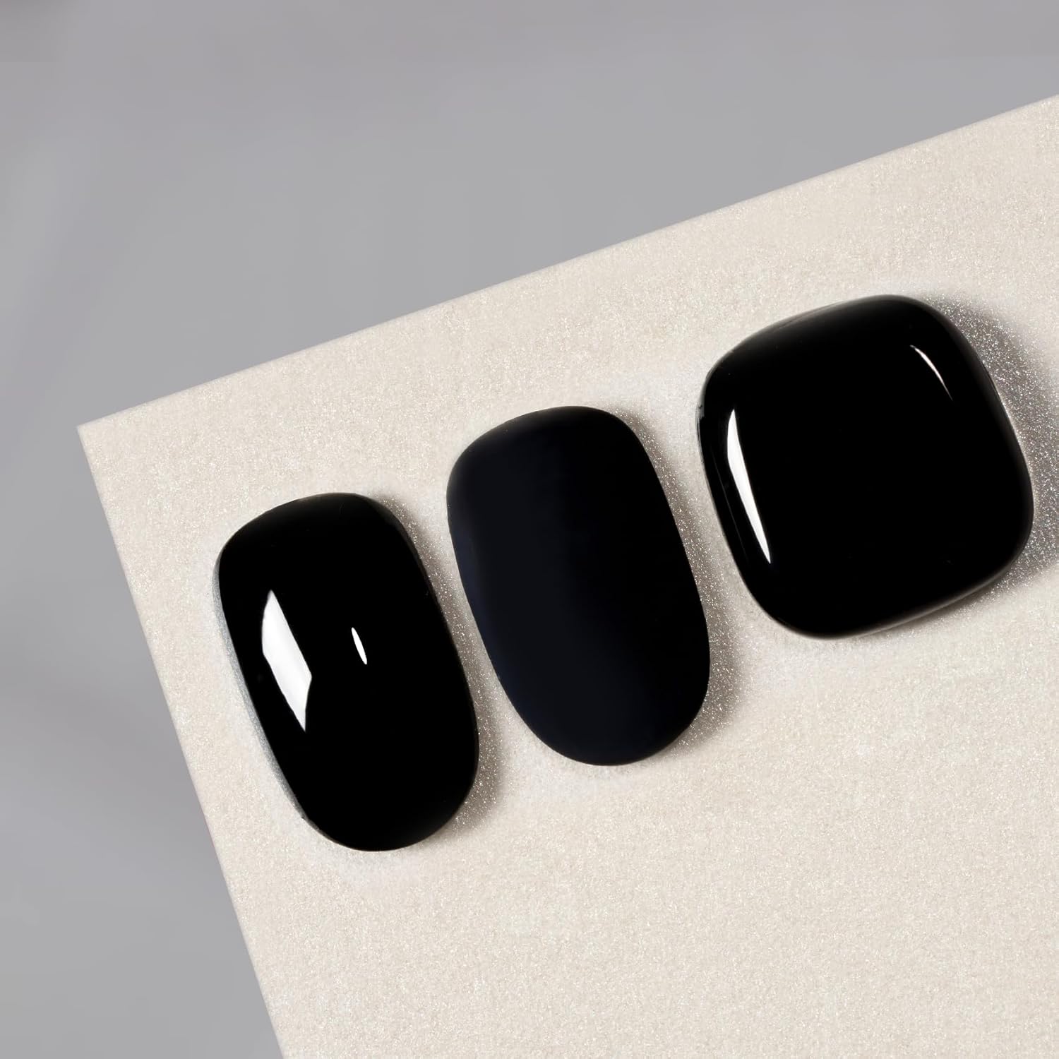 MAYCHAO 15ML Black Gel Nail Polish 1Pc Pure Black Nail Polish Soak Off UV LED Nail Gel Polish Nail Art Starter Manicure Salon DIY at Home, 0.5 OZ - Image 5