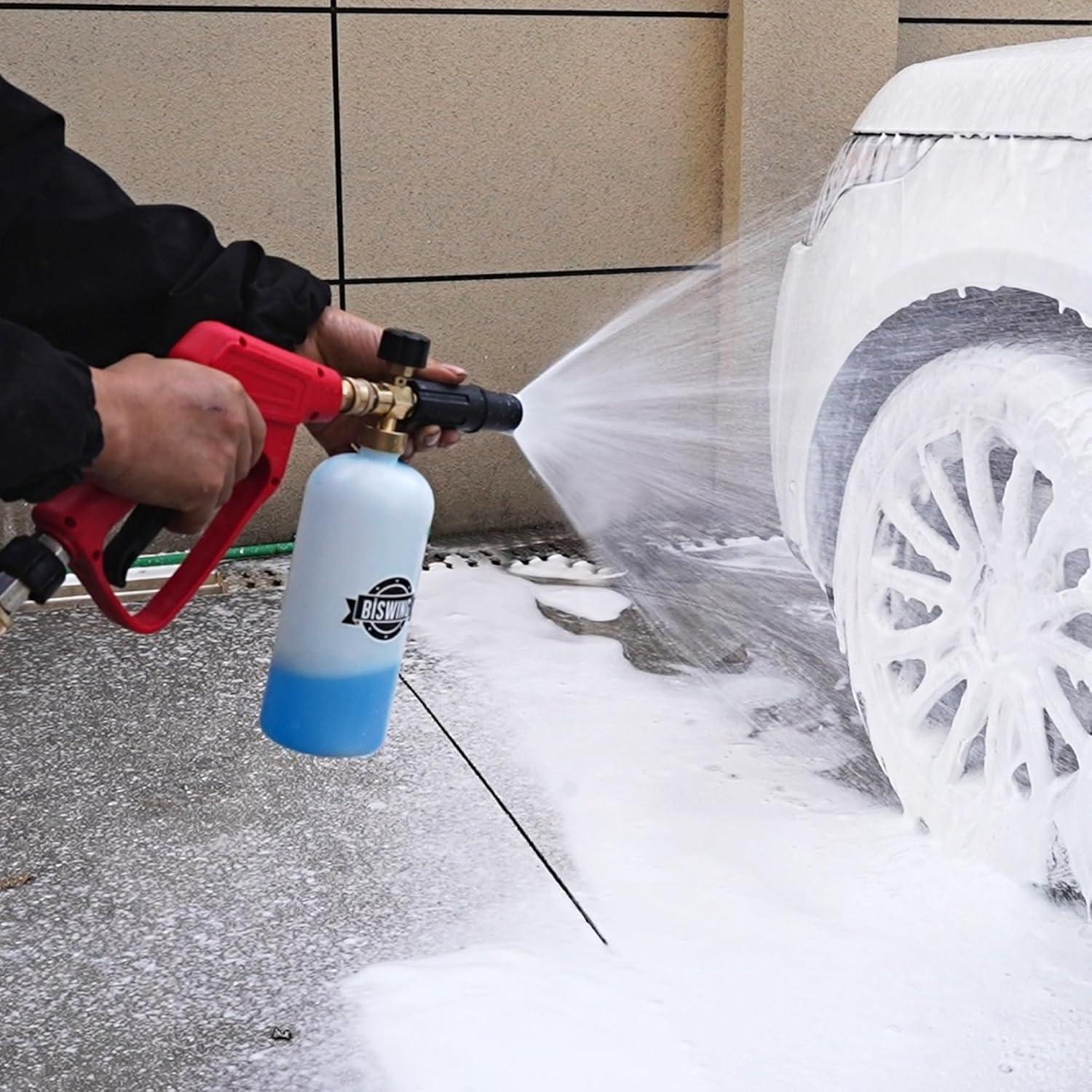 Biswing 4000 PSI Pressure Washer Gun Kit with 1 Liter Foam Cannon and 5 Nozzle Tips - Image 4
