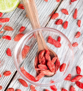 Healthworks Superfoods Organic Dried Goji Berries - Vegan and Non-GMO - Certified Organic Raw Sun...