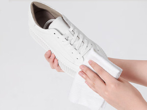 Clean Your Shoes