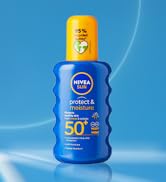 NIVEA SUN Protect & Moisture Sun Spray SPF 50+ (200ml), Moisturising Suncream Spray with SPF 50+,...