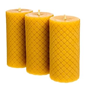 3 Diamond Pillars lined up in a diagonal pose