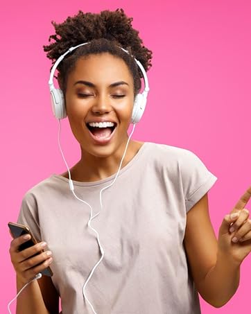 dippity do model in headphones with curly hair