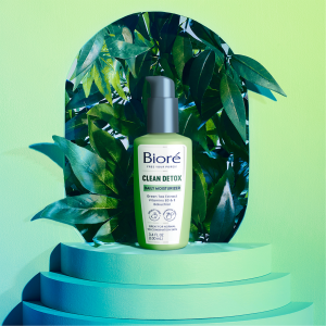 Step 3: Bioré Clean Detox Daily Moisturizer
